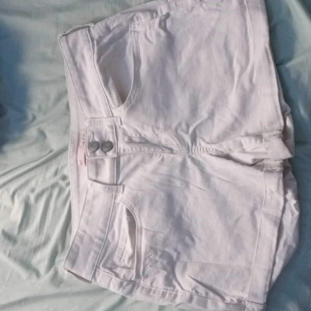 SO white jean shorts